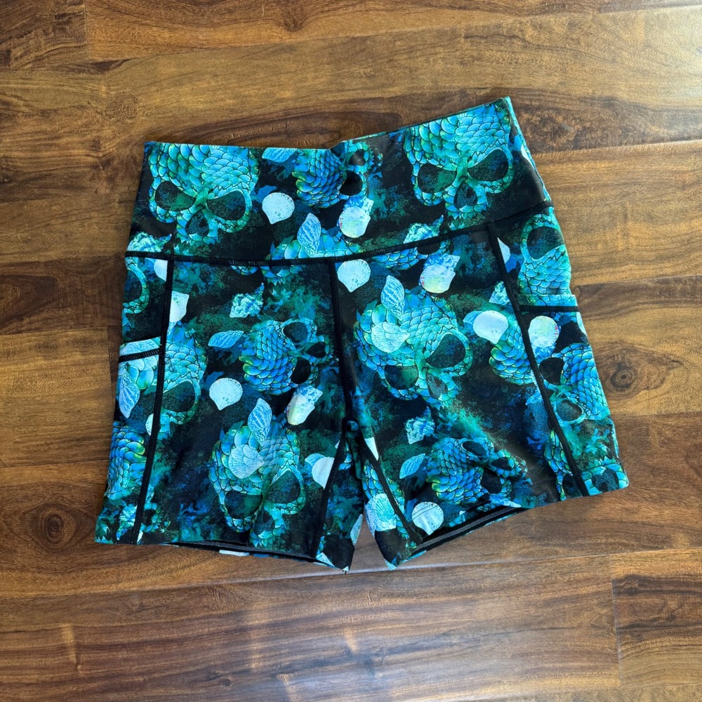 Constantly Varied Gear CVG Skull Snake Skin No Slip Bike Shorts Women M Gym Wear